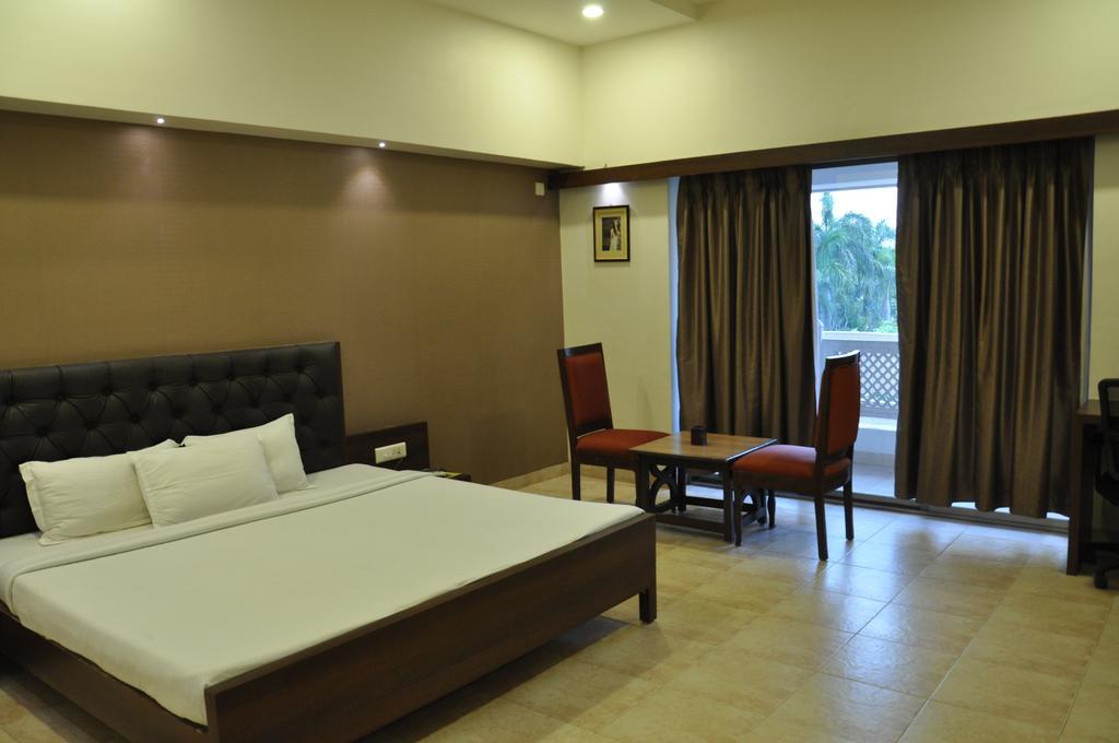Jabali Palace Hotel จาบัลปูร์ ภายนอก รูปภาพ