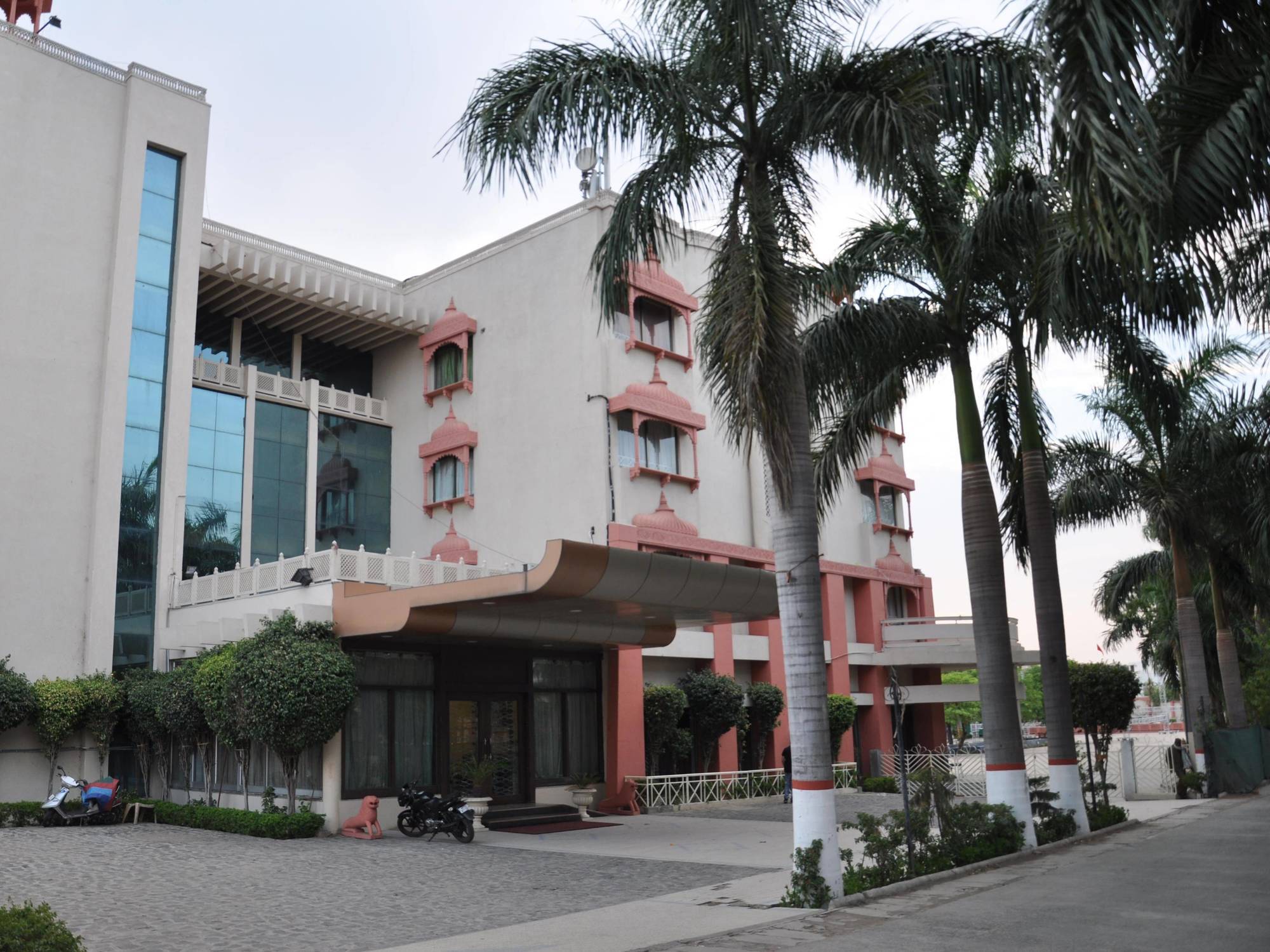 Jabali Palace Hotel จาบัลปูร์ ภายนอก รูปภาพ